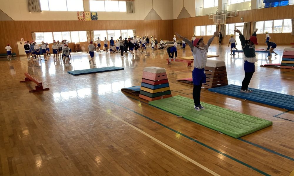 あだ名はみっちゃん！元・体操日本代表溝上絵里加さんによる誰でも楽しく飛べるようになる跳び箱授業！