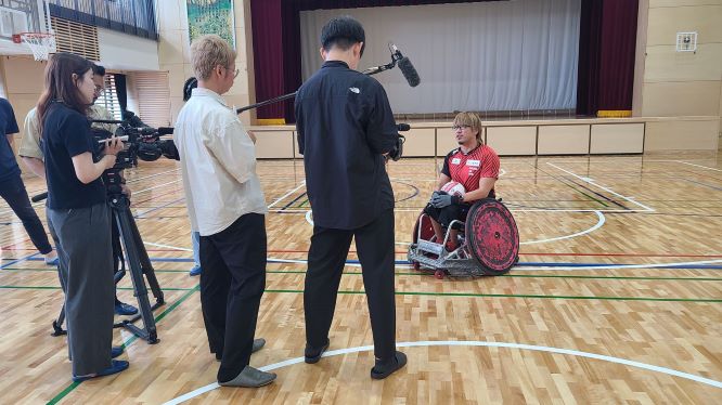 いよいよ始動、2024年のアスリーチ！パラ五輪2大会連続メダリスト･パリ大会代表候補の車いすラグビー・池崎大輔さん訪問の模様が放送されました！