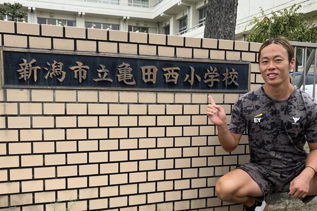パラ陸上、やり投げ選手・山岸英樹さんによる「強いボールの投げ方」特別授業！