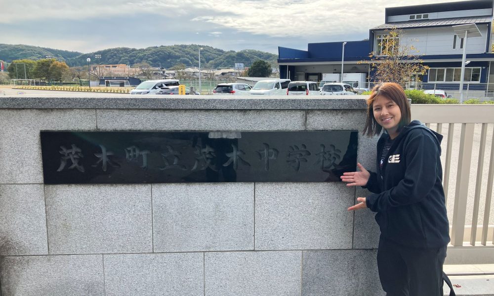 現役Baseball5日本代表・女子野球六角彩子さんによる何事にもチャレンジすることの大切さを伝える特別授業!