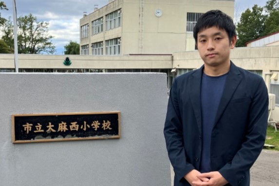 「デフリンピックを身近に感じよう!」デフフットサル日本代表 東海林直広さんによる特別体育授業