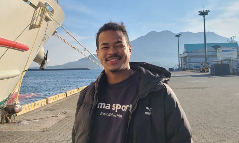 アスリーチ「絶海の孤島編その②」 鹿児島港から船で6時間！絶海の孤島・黒島でボクシング元世界王者岡澤セオンさんが全校18名の小中学生へ明るく楽しい体育授業！