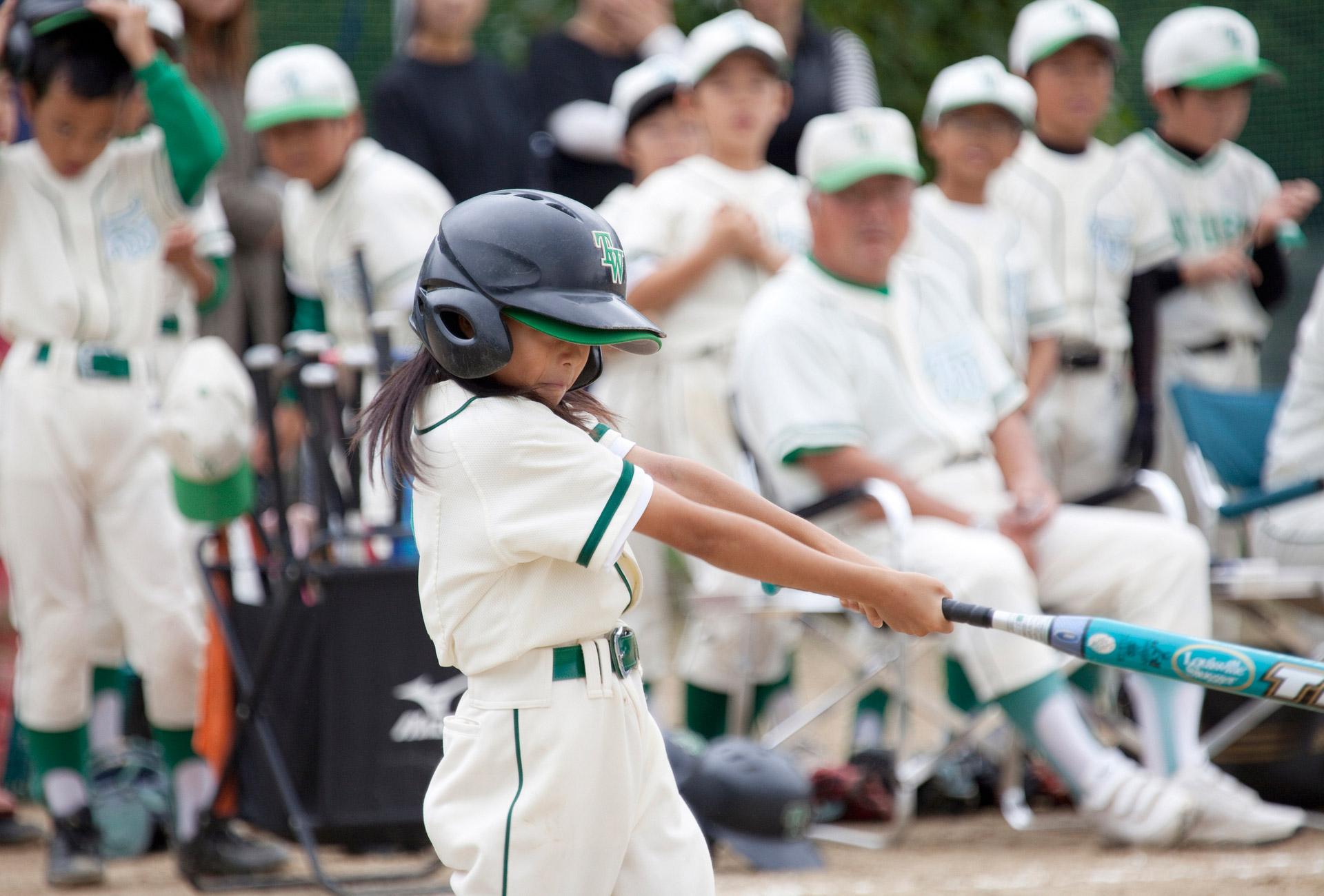 軟式野球ティーボール51球、他