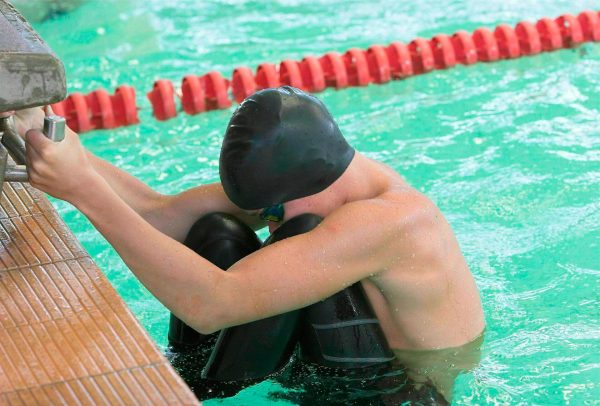 背泳ぎ・平泳ぎのスタートの種類とルールを簡単解説