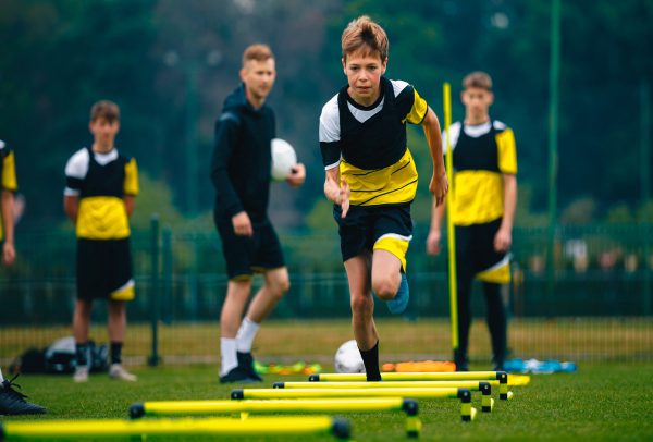 運動神経が良くなるアジリティトレーニング！小学生向けサッカー上達法