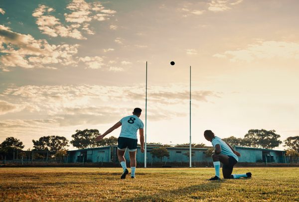 小学生・中学生向け簡単解説】ラグビーのキックの種類とルール