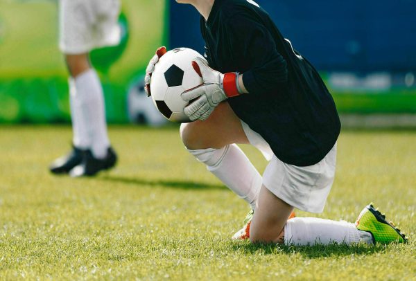 小学生・少年サッカー】ポジションを基礎から学ぶ！4つの大きい分類から11の細かい分類まで役割解説