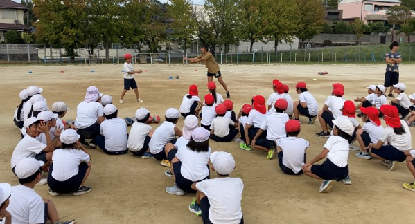 現役ラグビー選手に教わる「子どもラグビー教室」の体験談と魅力をご紹介