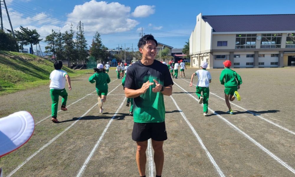 小学生が「現役」スポーツ選手からスポーツを学ぶ授業！個人指導も受けられる！