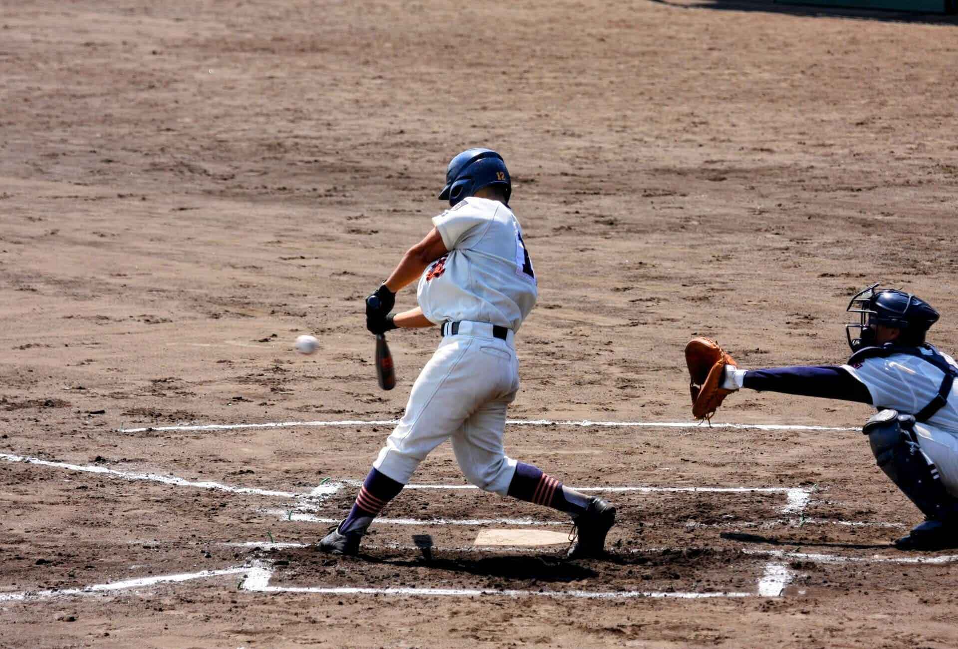 野球が上達する！プロに教わるピッチングやバッティングのコツ